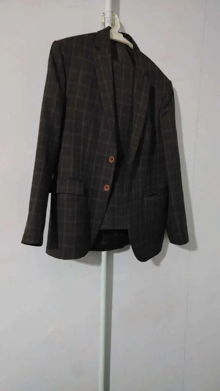 مانتو و کت و شلوار نو و در حد نو|لباس|نورآباد, |دیوار