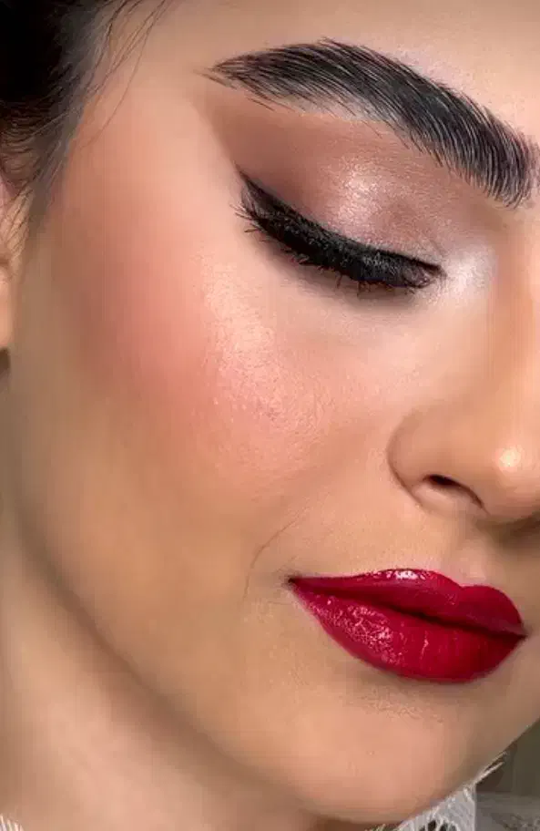 مدل رایگان میکاپ|خدمات آرایشگری و زیبایی|مشکیندشت, |دیوار