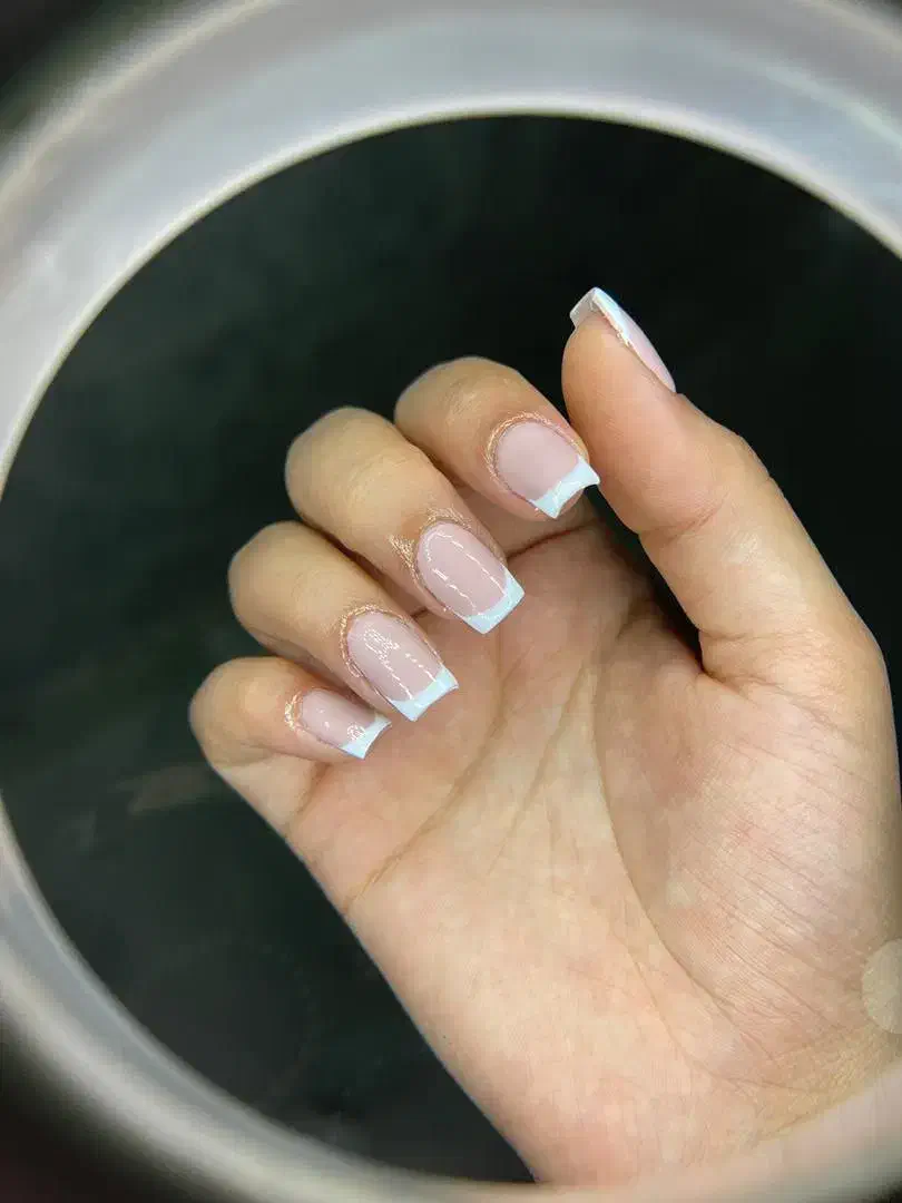 کاشت ژل|خدمات آرایشگری و زیبایی|دورود, |دیوار