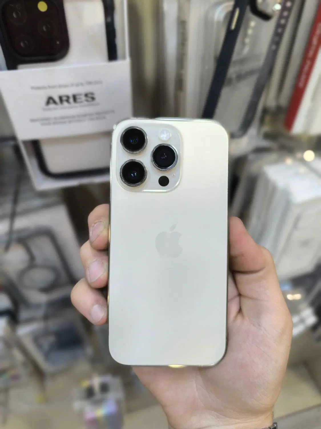 Iphone14 pro 256 gig باطری ۸۸ بدون بازشدگی رنگ گلد|موبایل|تهران, گیشا|دیوار