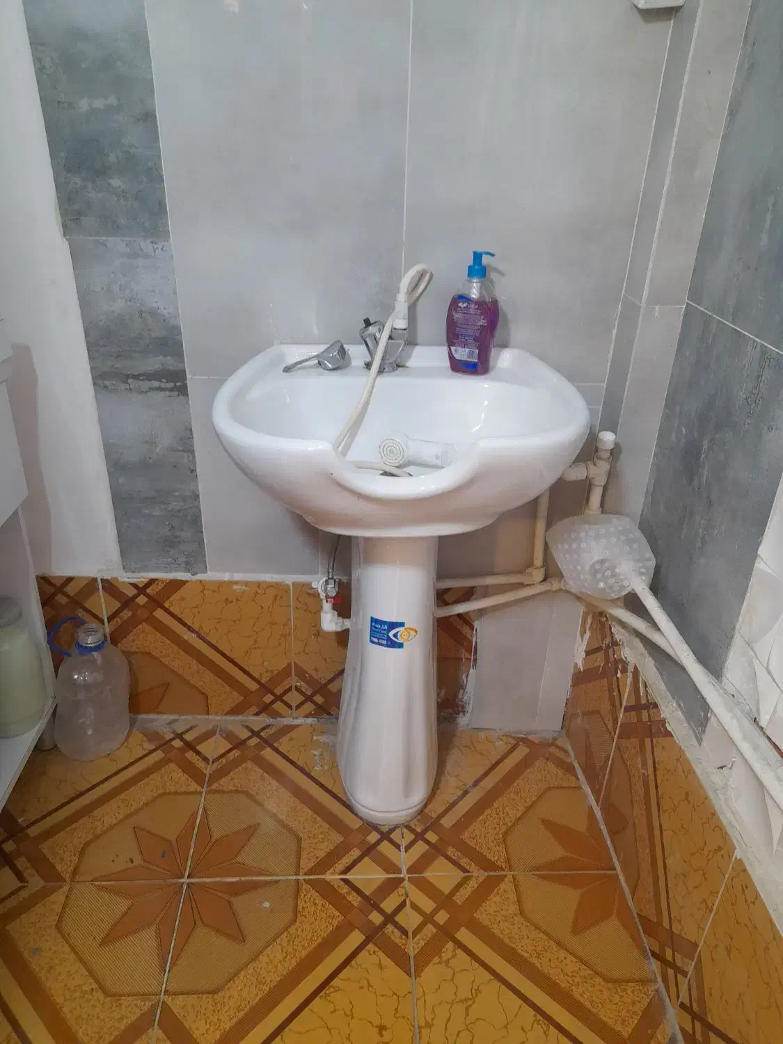 سرشور آرایشگاه و تابلو|آرایشگاه و سالن‌های زیبایی|گرگان, |دیوار