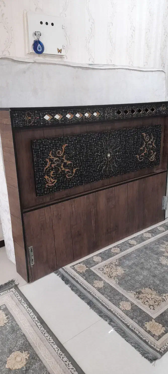 تخت خواب دو نفره همراه با تشک|تخت و سرویس خواب|مسجد سلیمان, |دیوار