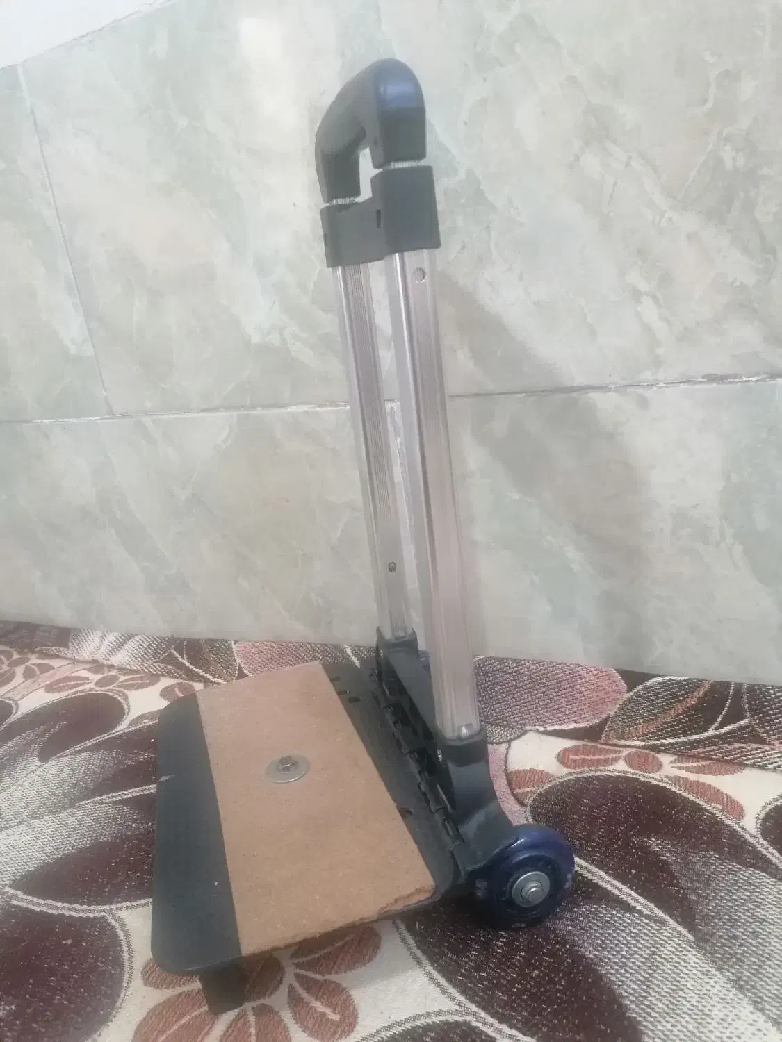 چرخ دستی آلومنیومی کیف|کیف، کفش، کمربند|شیراز, شیخ علی چوپان|دیوار