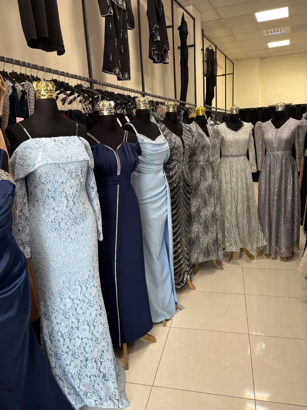 لباس مجلسی آوین|لباس|محمدشهر, محمدشهر|دیوار