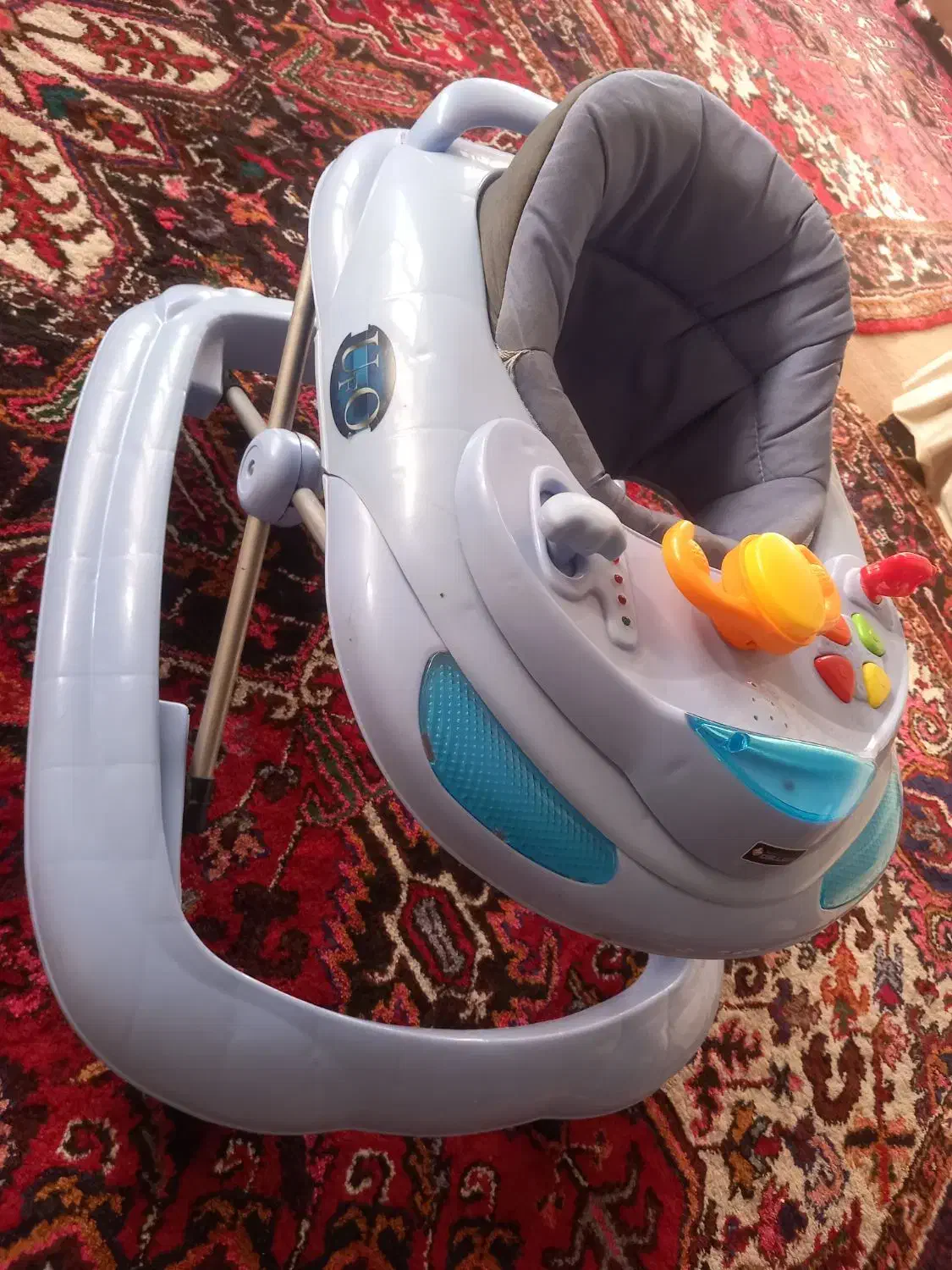 رورویک|کالسکه و لوازم جانبی|تبریز, |دیوار