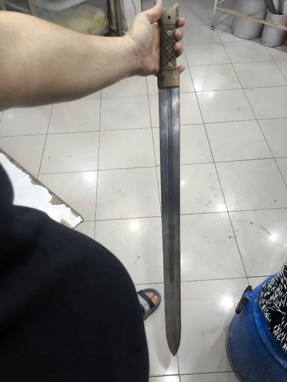 شمشیر بلند دو لب .چاقو بلند|کلکسیون اشیاء عتیقه|قم, نوبهار|دیوار