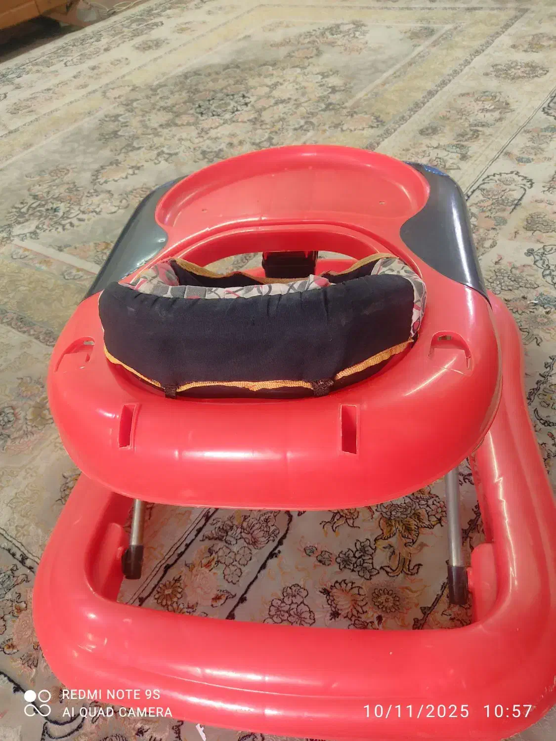 رو روئک|کالسکه و لوازم جانبی|فومن, |دیوار