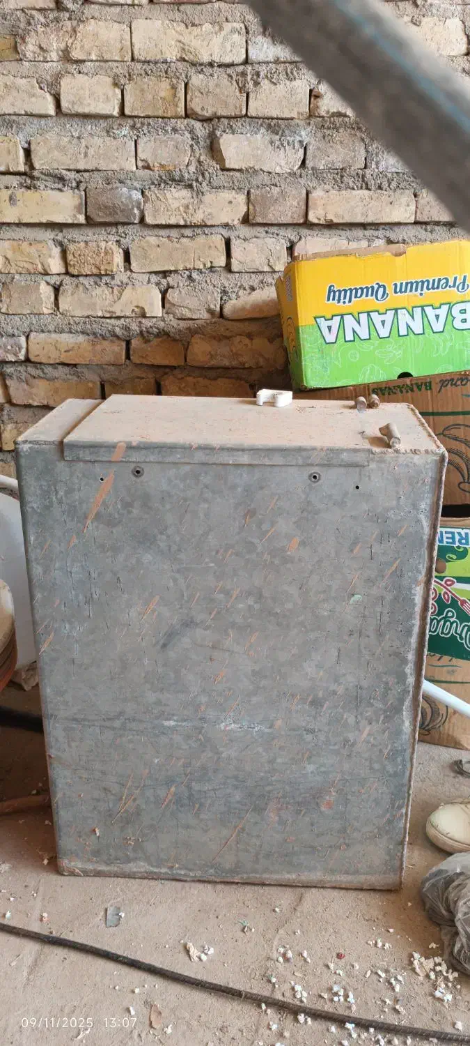 مخزن فلزی ضد زنگ ۶۰ لیتری|مصالح و تجهیزات ساختمان|کرمان, |دیوار