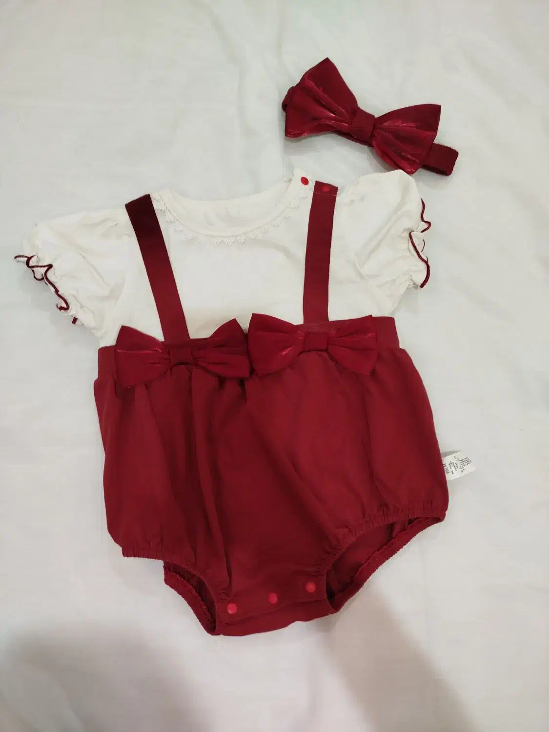 سیسمونی|کفش و لباس بچه|شیراز, انجیر|دیوار