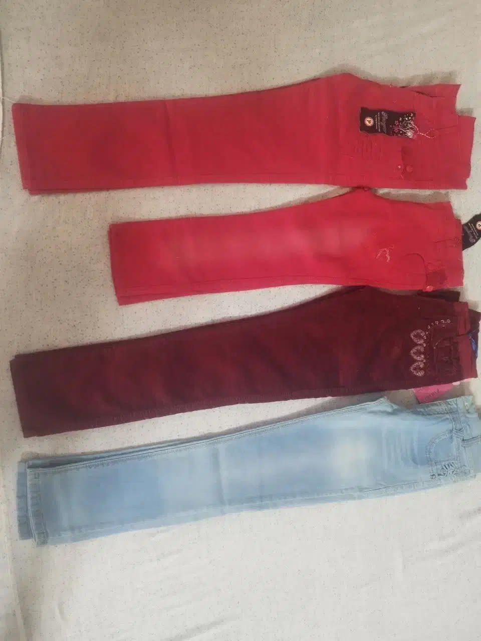 تعدادی شلوار لی و لباس|حراج|یزد, |دیوار