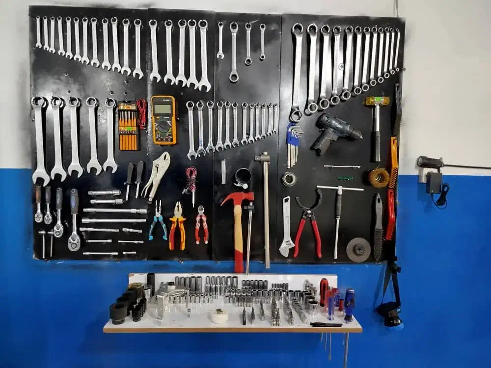 مکانیک وباطری ساز سیار تضمینی|خدمات موتور و ماشین|محمدشهر, همایون ویلا|دیوار