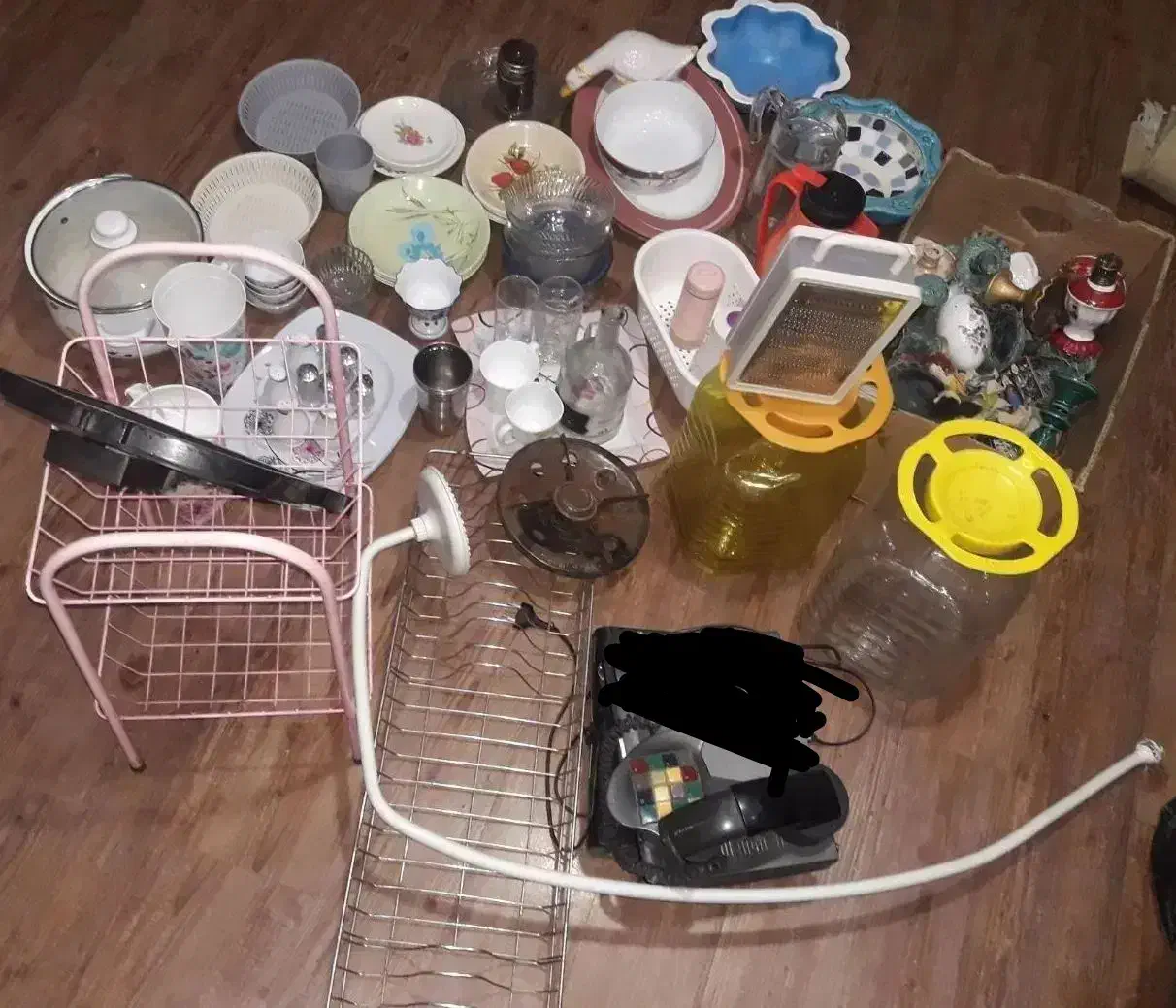 تعدادی وسیله و ظروف ولوازم پختوپز|ظروف پخت‌وپز|فولادشهر, B6|دیوار