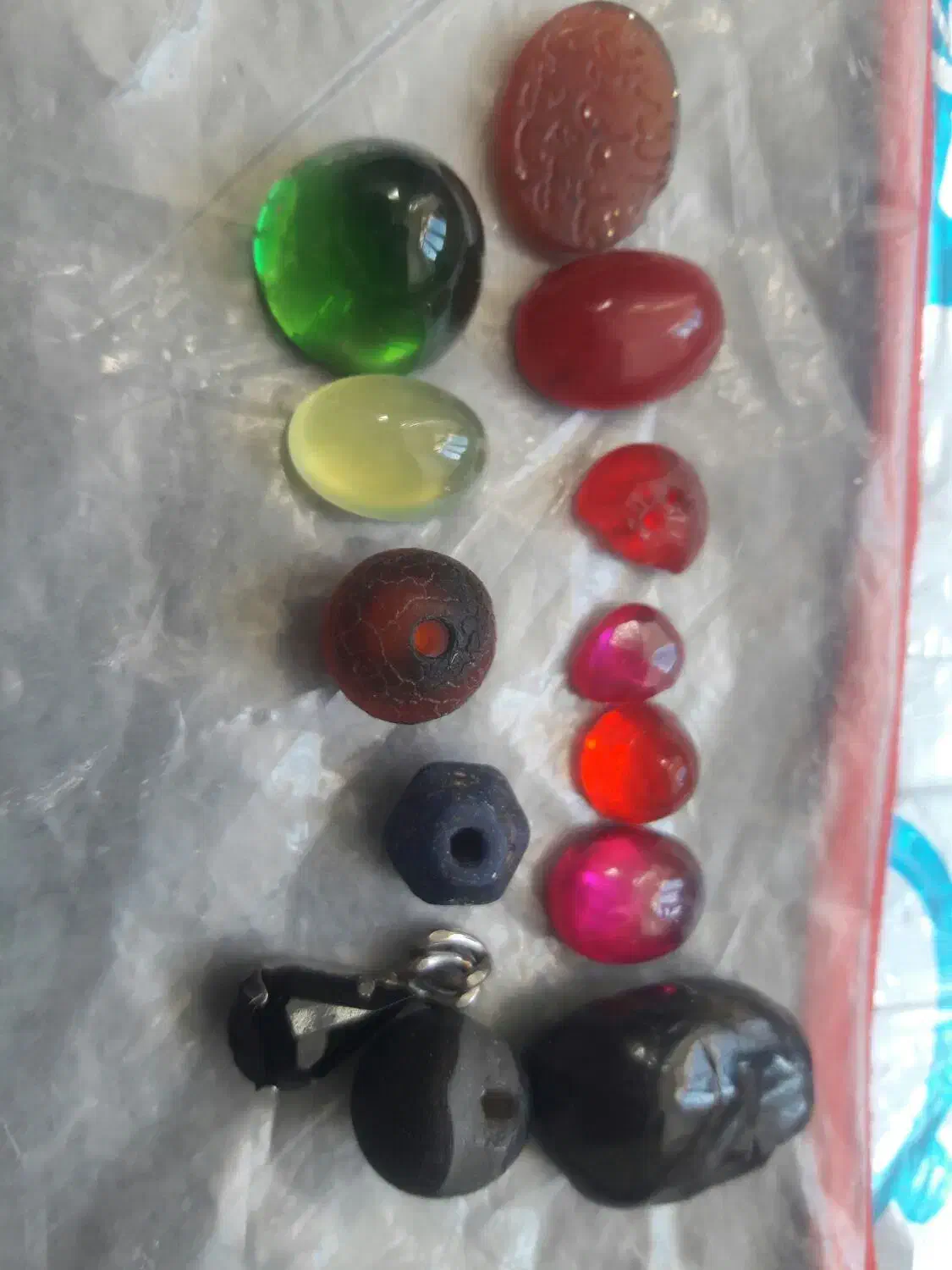 سنگ یاقوت مهره نگین تسبیح عقیق عتیقه و|کلکسیون اشیاء عتیقه|کرمانشاه, |دیوار