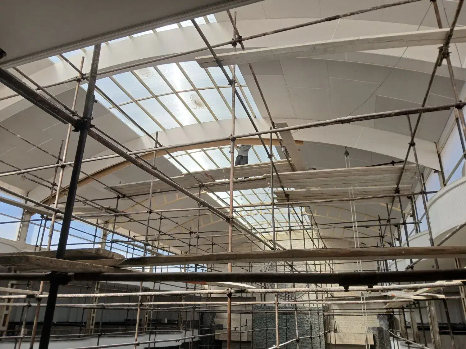 طراحی و اجرایی انواع سقف های کاذب و کناف|خدمات پیشه و مهارت|ایلخچی, |دیوار