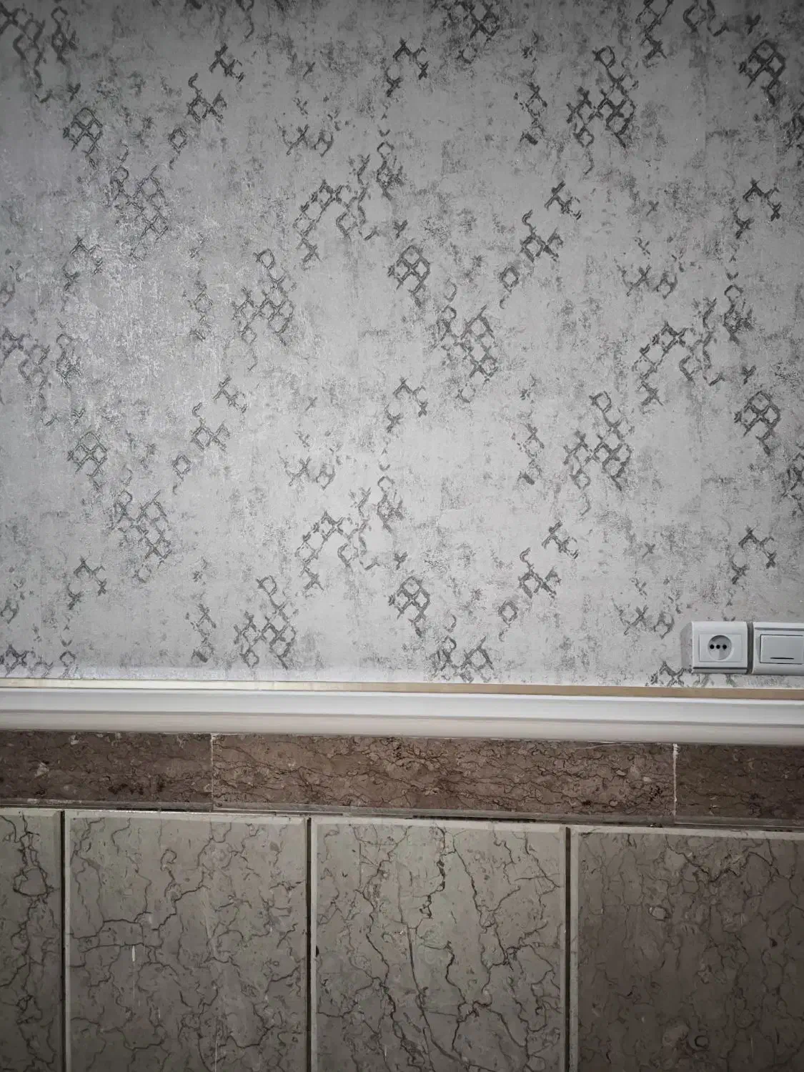 نصب کاغذ دیواری اصولی با 10سال ضمانت کار|خدمات پیشه و مهارت|ایرانشهر, |دیوار