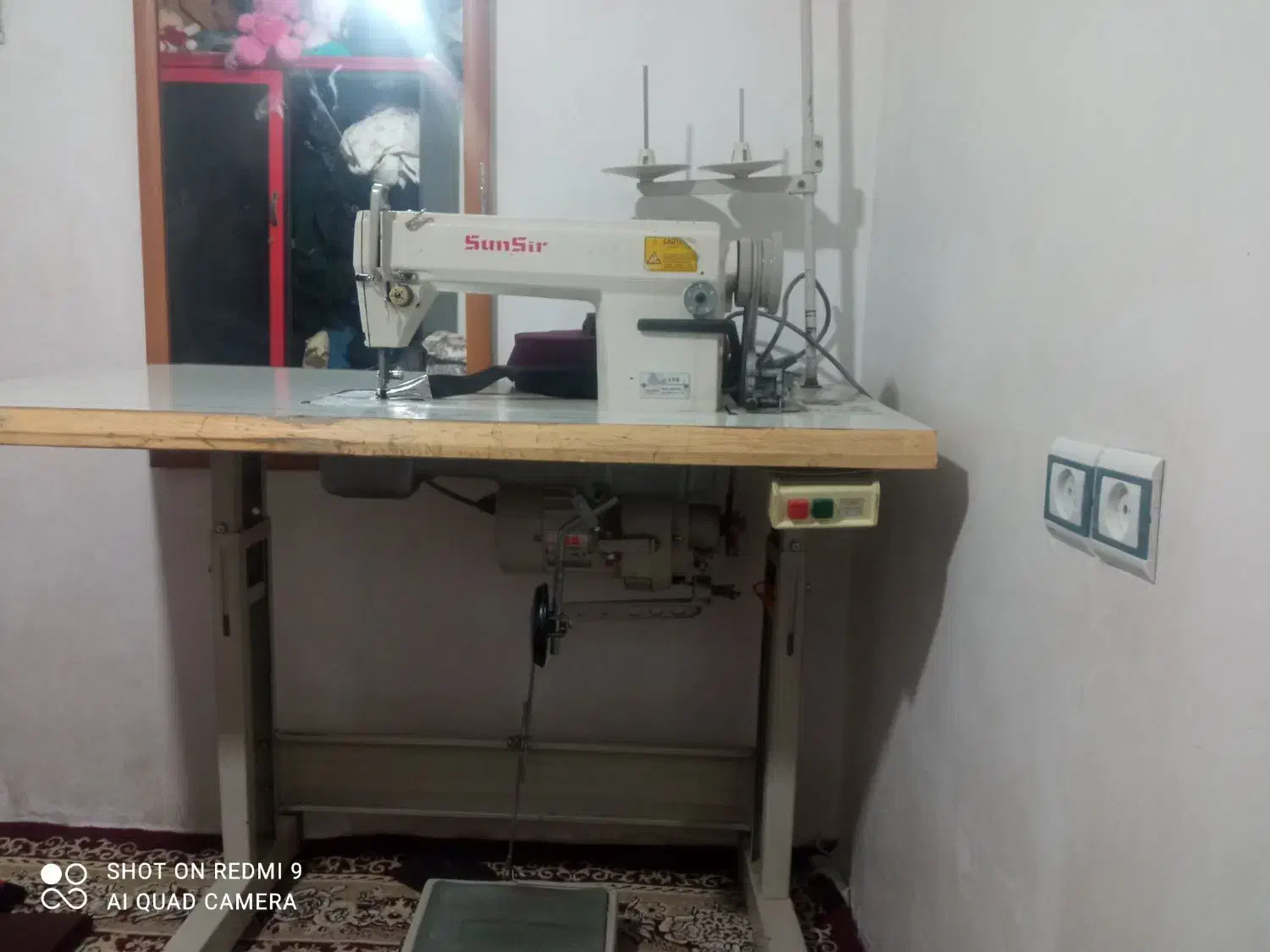 چرخ راستە دوز سان سیردینام دار|چرخ خیاطی و ریسندگی|مهاباد (آذربایجان غربی), |دیوار