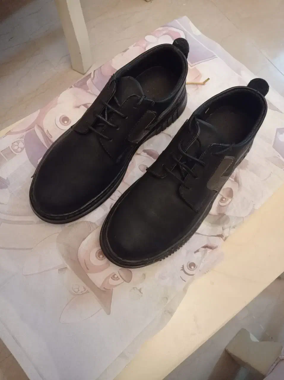 کفش نبوک|کیف، کفش، کمربند|رشت, گلسار|دیوار