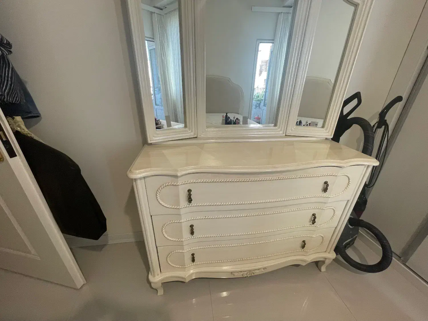 سرویس خواب دو نفره|تخت و سرویس خواب|ری, دیلمان|دیوار