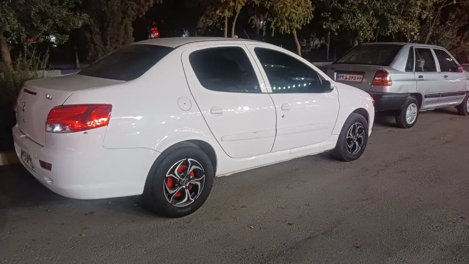 رانا پلاس مدل ۴۰۲ خانگی و ۲ برگ سند|خودرو سواری و وانت|اصفهان, کوی راه حق|دیوار