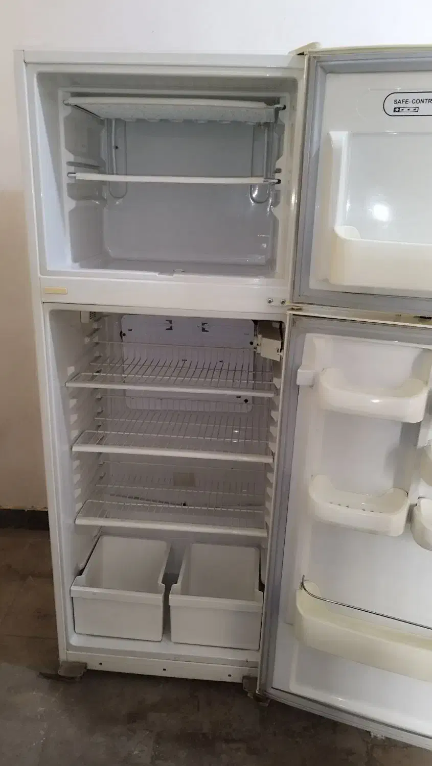 یخچال فریزر امرسان سالم هست زدم به برق تست شده|یخچال و فریزر|بندرعباس, |دیوار