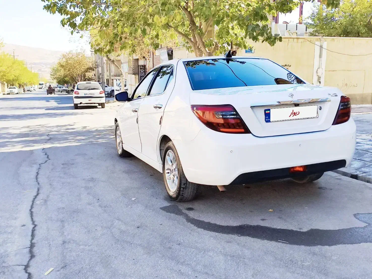 دنا پلاس ۱۴۰۰|خودرو سواری و وانت|سقز, |دیوار