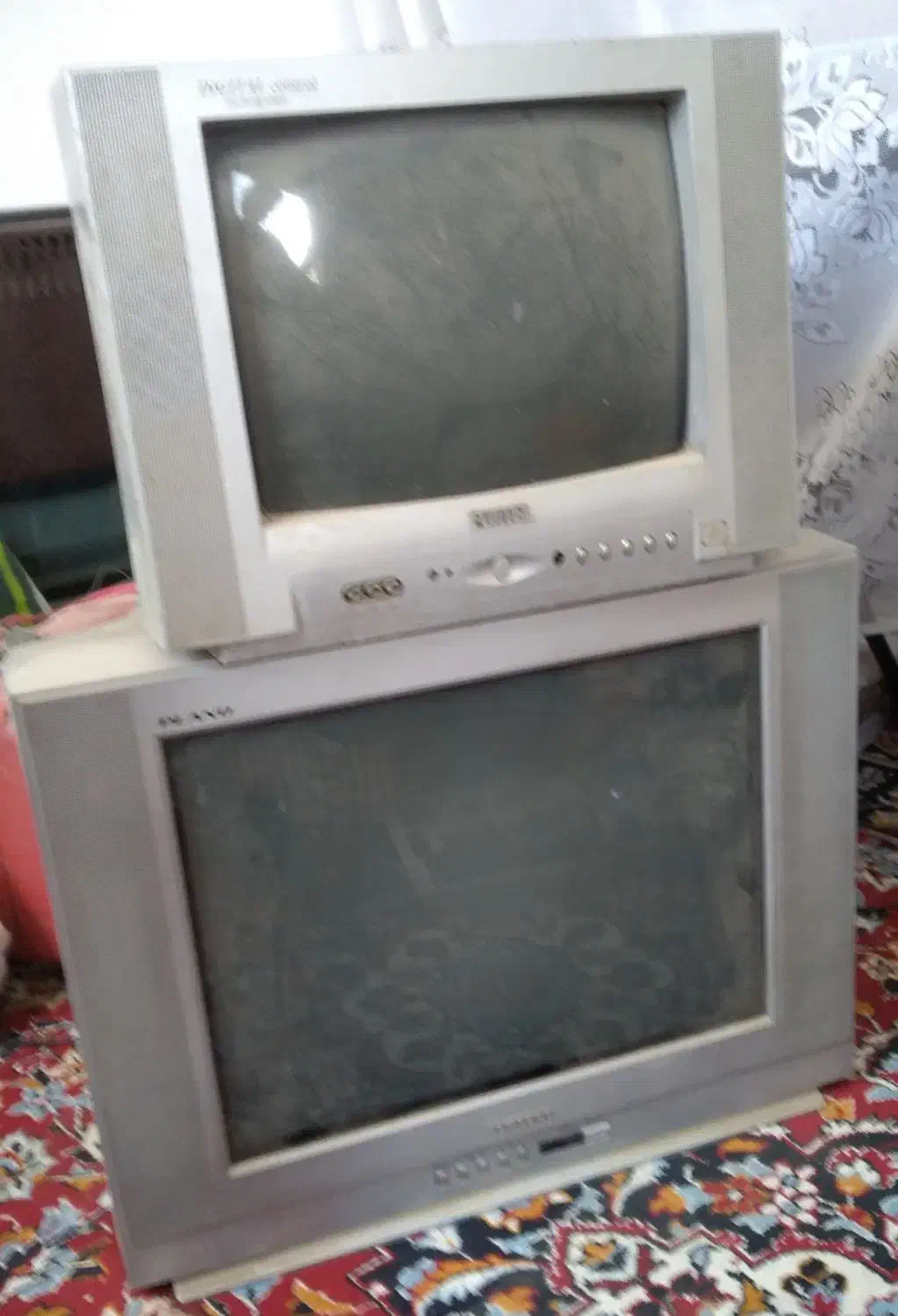 طبل و سماوربرقی و پارچ و ۲عددتلویزیون۲۱و۱۴ وقفس|عمدهفروشی|نجفآباد, گلدشت|دیوار