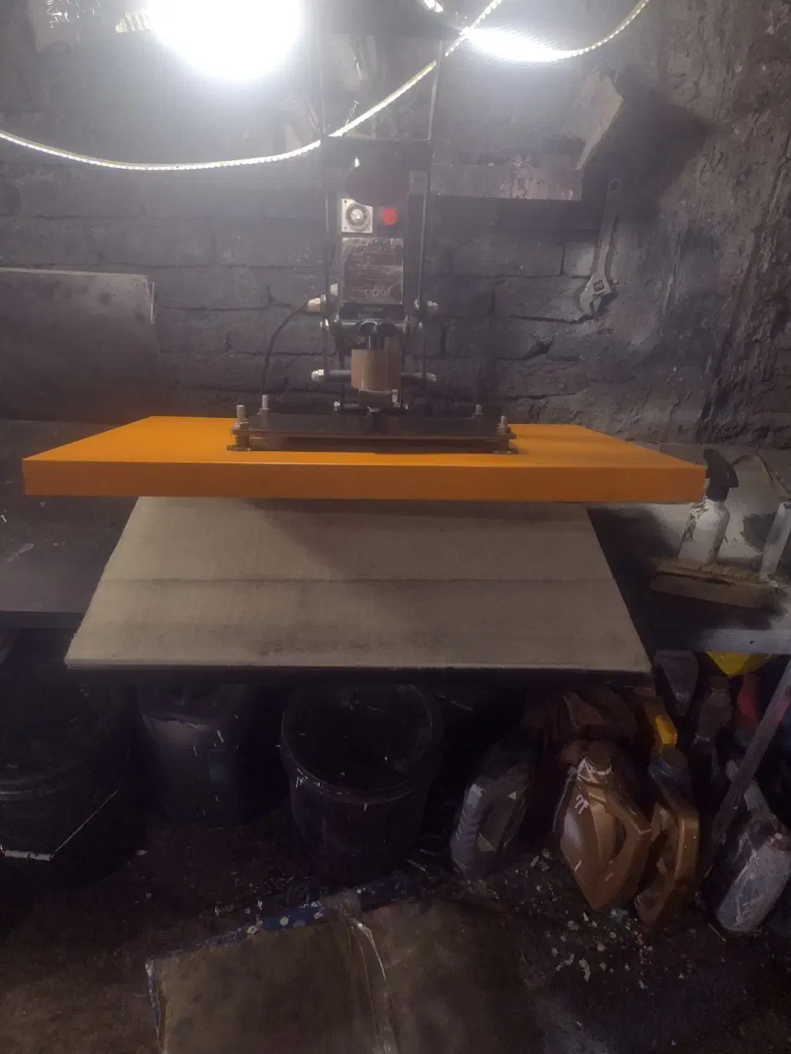 اتو. اطو.  پرسی مگنتی|ماشینآلات صنعتی|بهارستان, |دیوار