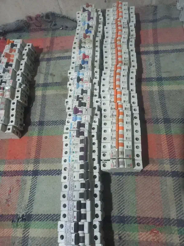 فیوز|مصالح و تجهیزات ساختمان|مشهد, نیزه|دیوار