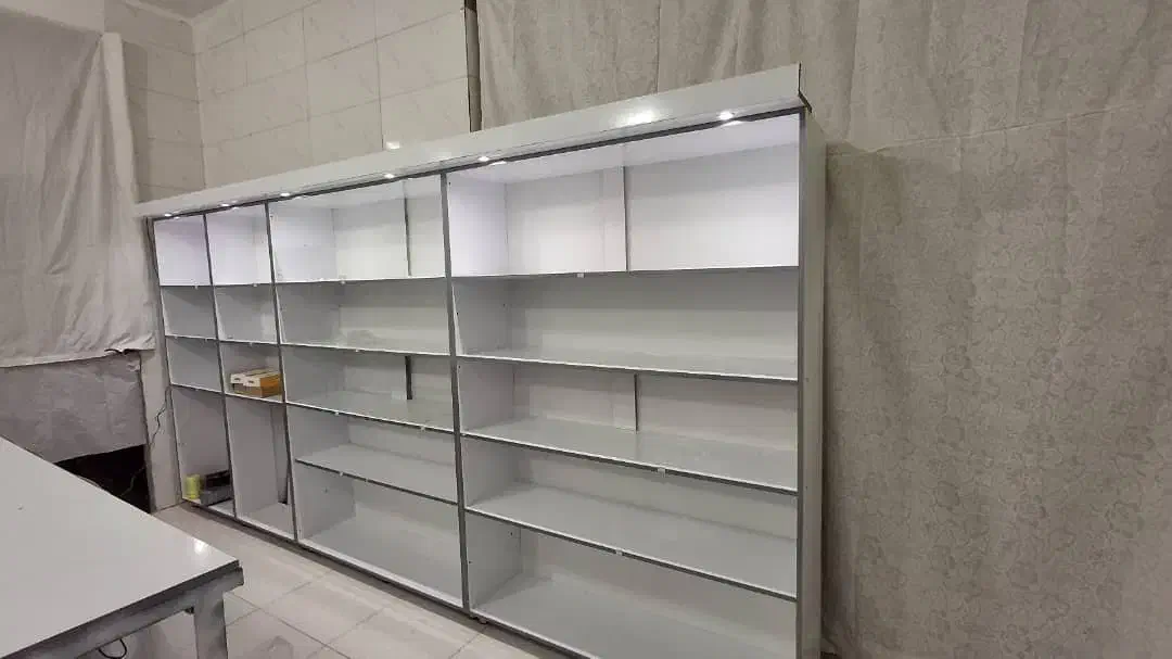 قفسه و میز ام دی اف با نور پردازی زیبا|کتابخانه، شلف، قفسههای دیواری|بروجن, |دیوار