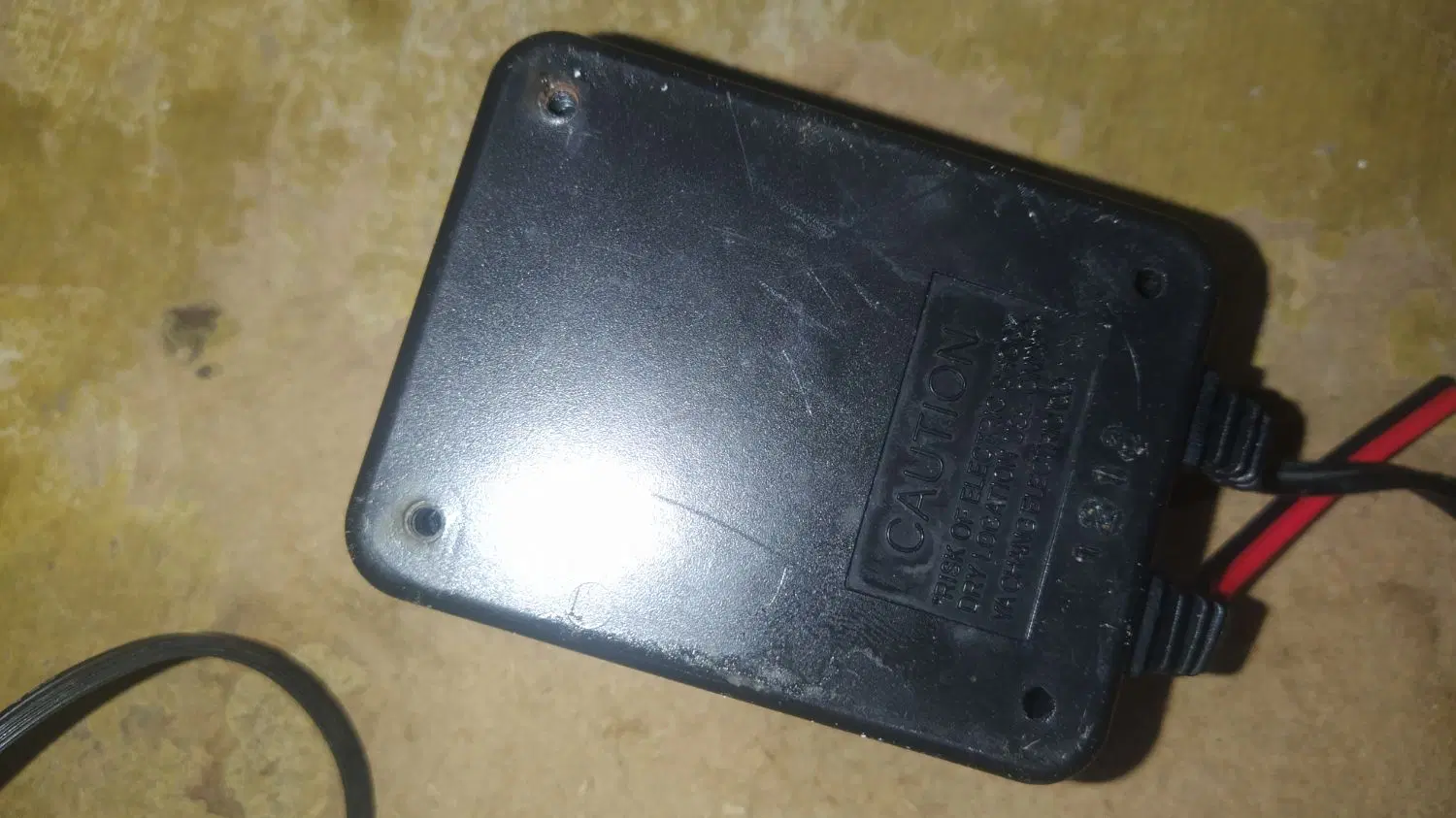 اداپتور آب سرد کن وای تصفیه کن 220به12ولت|پنکه و تصفیه‌کنندهٔ هوا|شیراز, گلکوب|دیوار