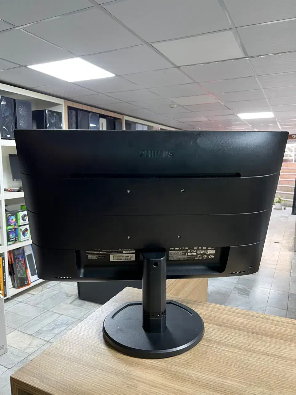 مانیتور فریم لس فیلیپس ۲۳اینچ|قطعات و لوازم جانبی رایانه|کرج, شهرک فهمیده|دیوار