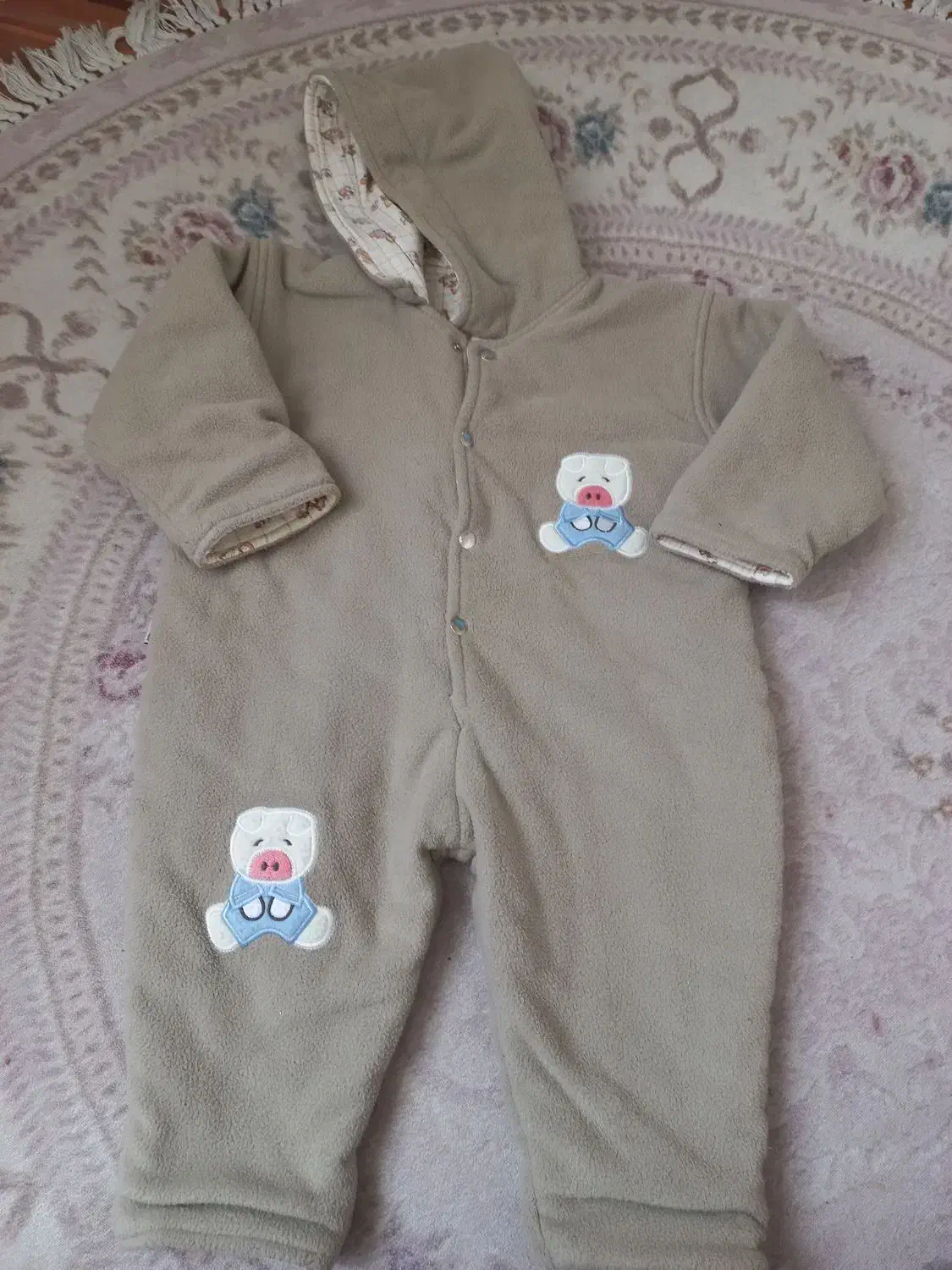 لباس های نوزادی خارجی دخترانه و پسرانه|کفش و لباس بچه|کرج, عظیمیه|دیوار