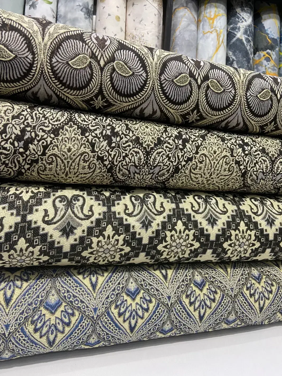 جاجیم زیر سفره روفرشی|گلیم، جاجیم، گبه|قم, شاه ابراهیم|دیوار