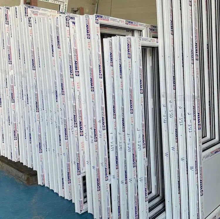 درب وپنجره یو پی وی سیupvc|خدمات پیشه و مهارت|تفرش, |دیوار