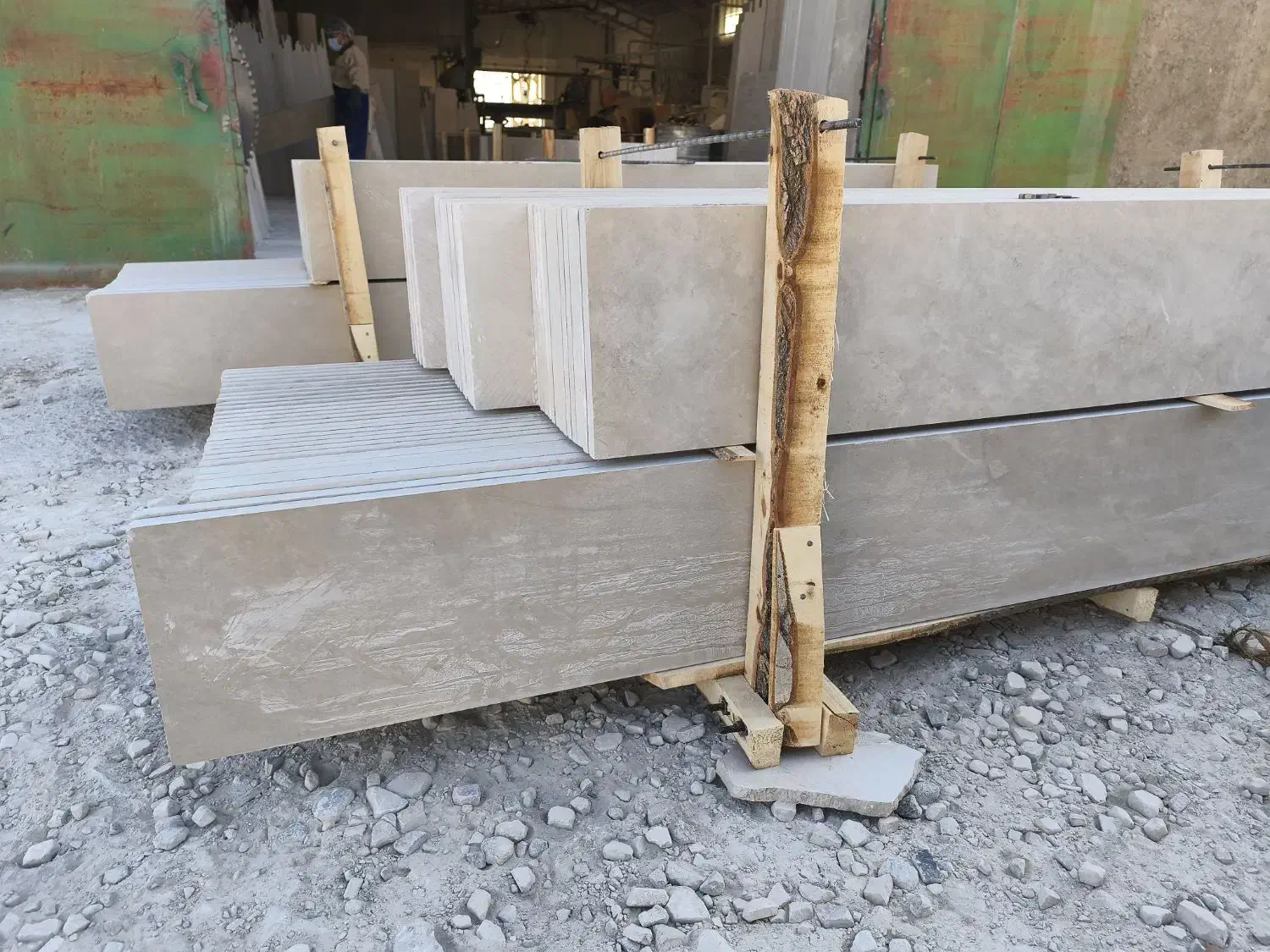 کارگر سنگبری (توضیحات بخون)|استخدام صنعتی، فنی، مهندسی|دورود, |دیوار