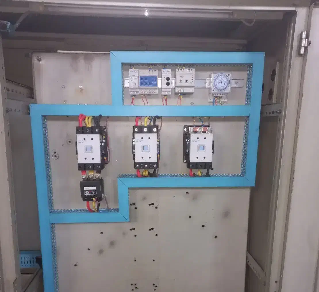 برق،برقکار صنعتی،سیم پیچی،تابلوبرق،اینورتر سه فاز|خدمات پیشه و مهارت|بجنورد, |دیوار