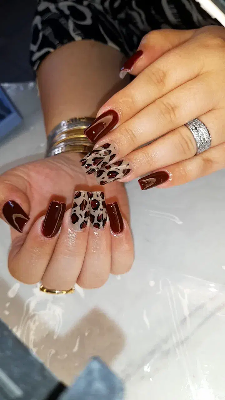 کاشت ناخن و اکستنشن مژه|خدمات آرایشگری و زیبایی|صفادشت, |دیوار