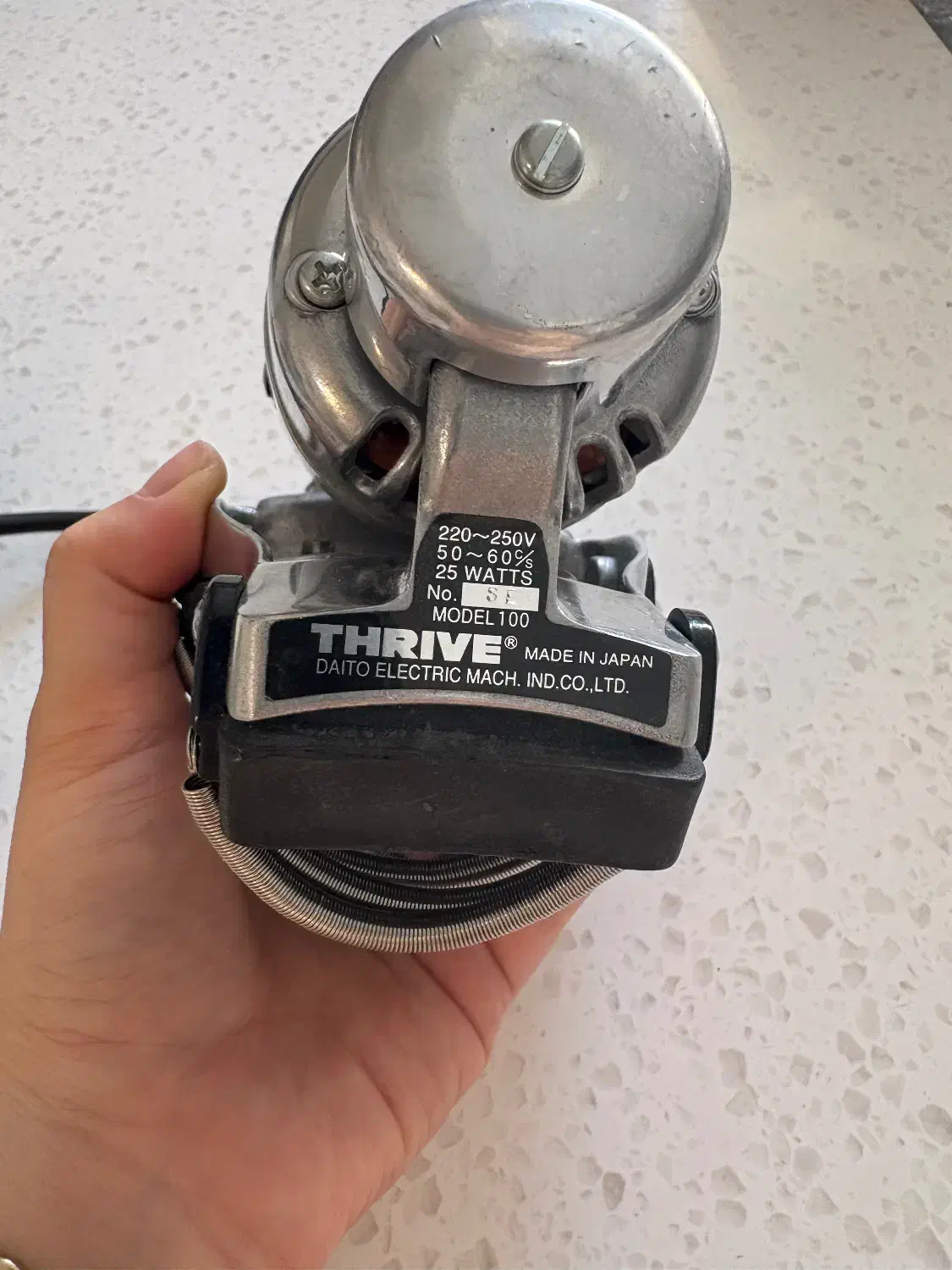 دستگاه فیزیوتراپی و ماساژور اصل ژاپن thrive 100|پزشکی|تهران, آبشار تهران (دریاچه)|دیوار