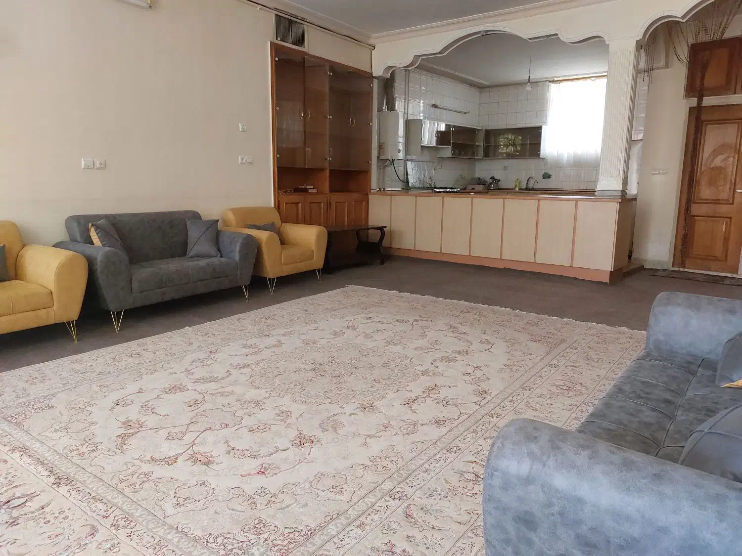 اجاره روزانه منزل خیابان آتشگاه منارجنبان|اجارهٔ کوتاهمدت آپارتمان و سوئیت|اصفهان, کارلادان|دیوار