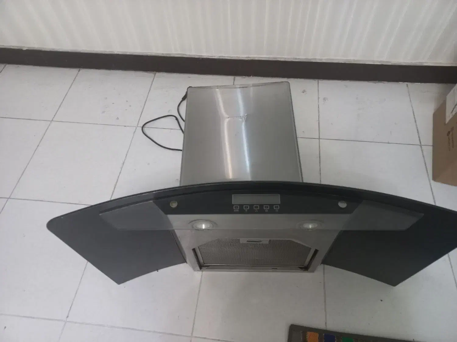 هود کن|هود|رشت, نامجو|دیوار