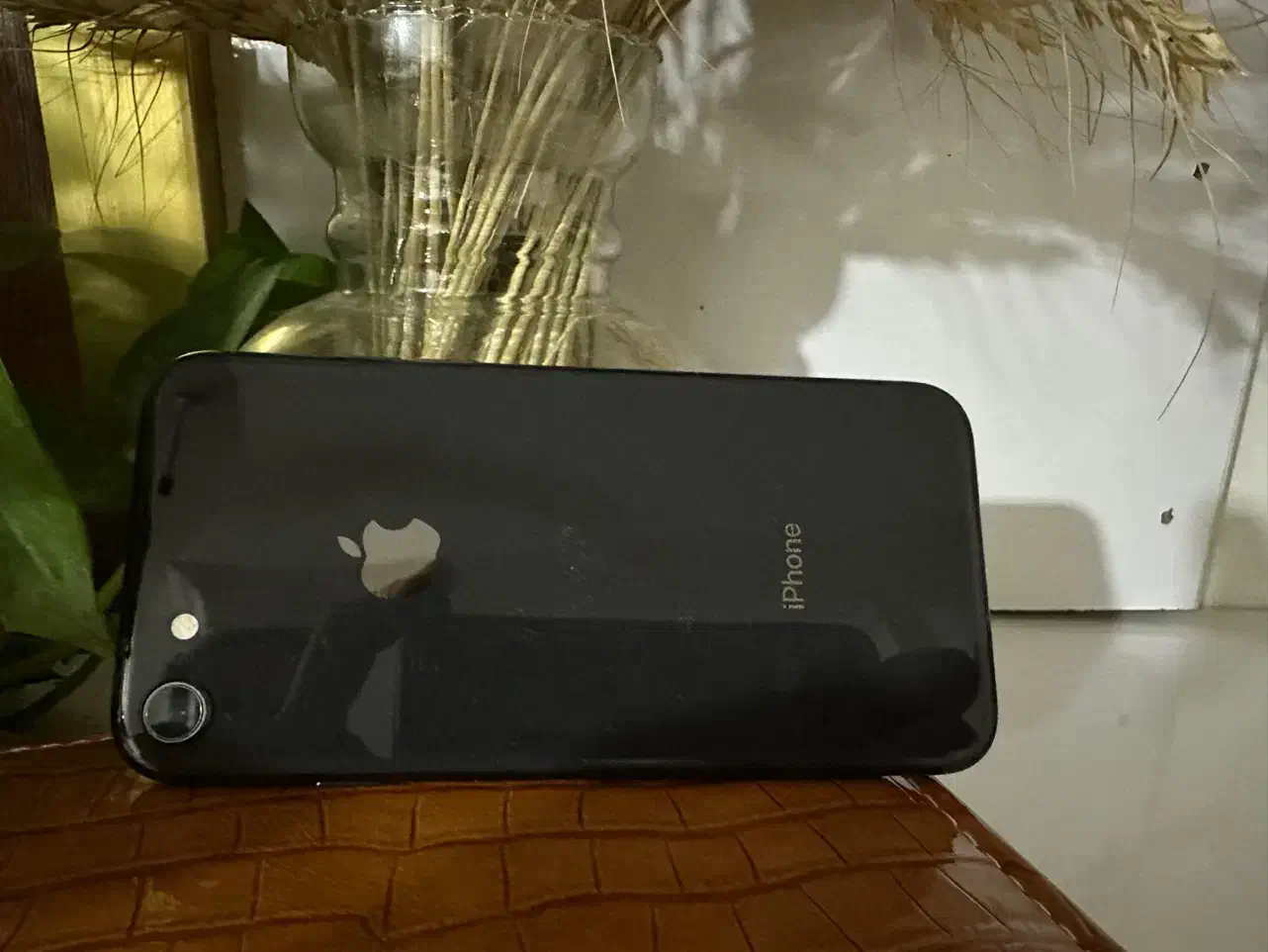 ایفون ۸ حافظه ۶۴ و دوتا بلندگو شارژی بلوتوثی|موبایل|ایلام, |دیوار