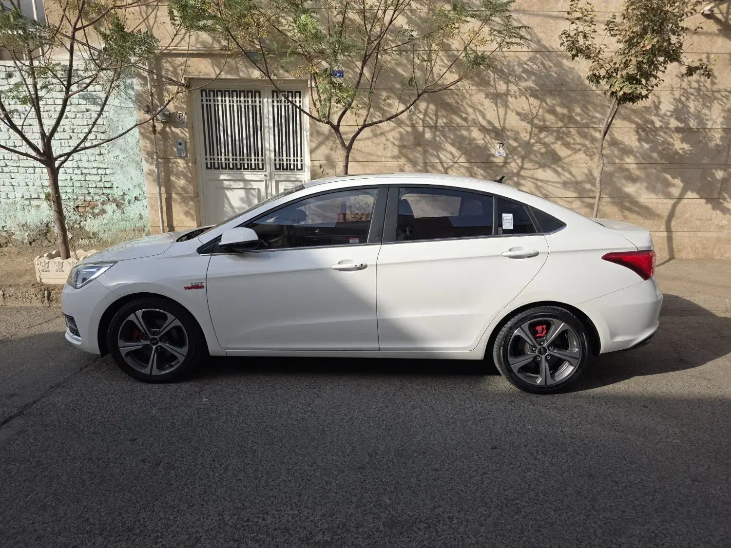 آریزو ۵ توربو ۱۴۰۱|خودرو سواری و وانت|قم, زنبیل آباد|دیوار