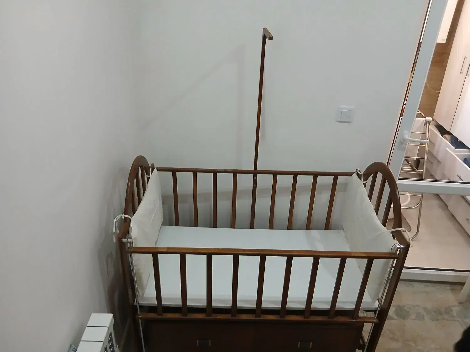 تخت مدل ننویی کودک جنس نراد|تخت و صندلی بچه|رشت, باهنر|دیوار