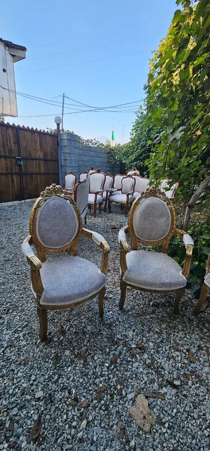 مبل ایتالیایی طلایی بخاطر تغییر شغل ۲۴۵۰۰|مبلمان خانگی و میز عسلی|تنکابن, |دیوار