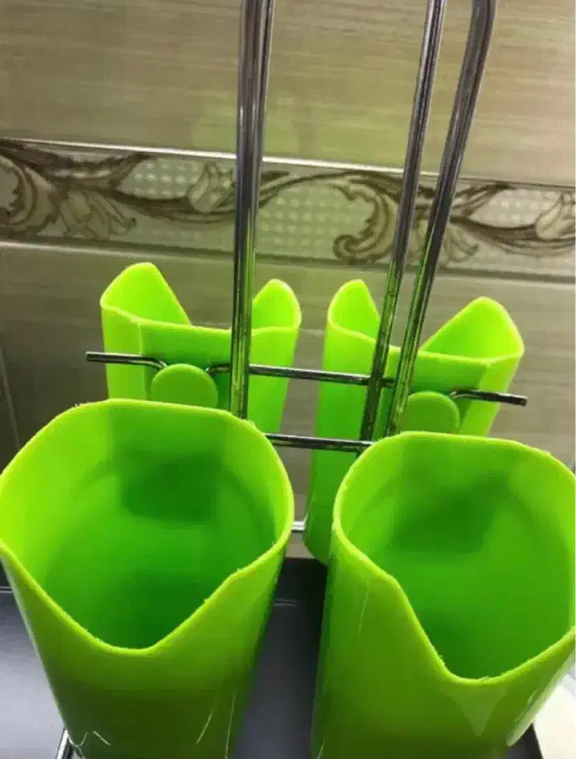 جا قاشقی چهار خانه|آب‌چکان و نظم‌دهنده ظروف|رشت, جهاد|دیوار