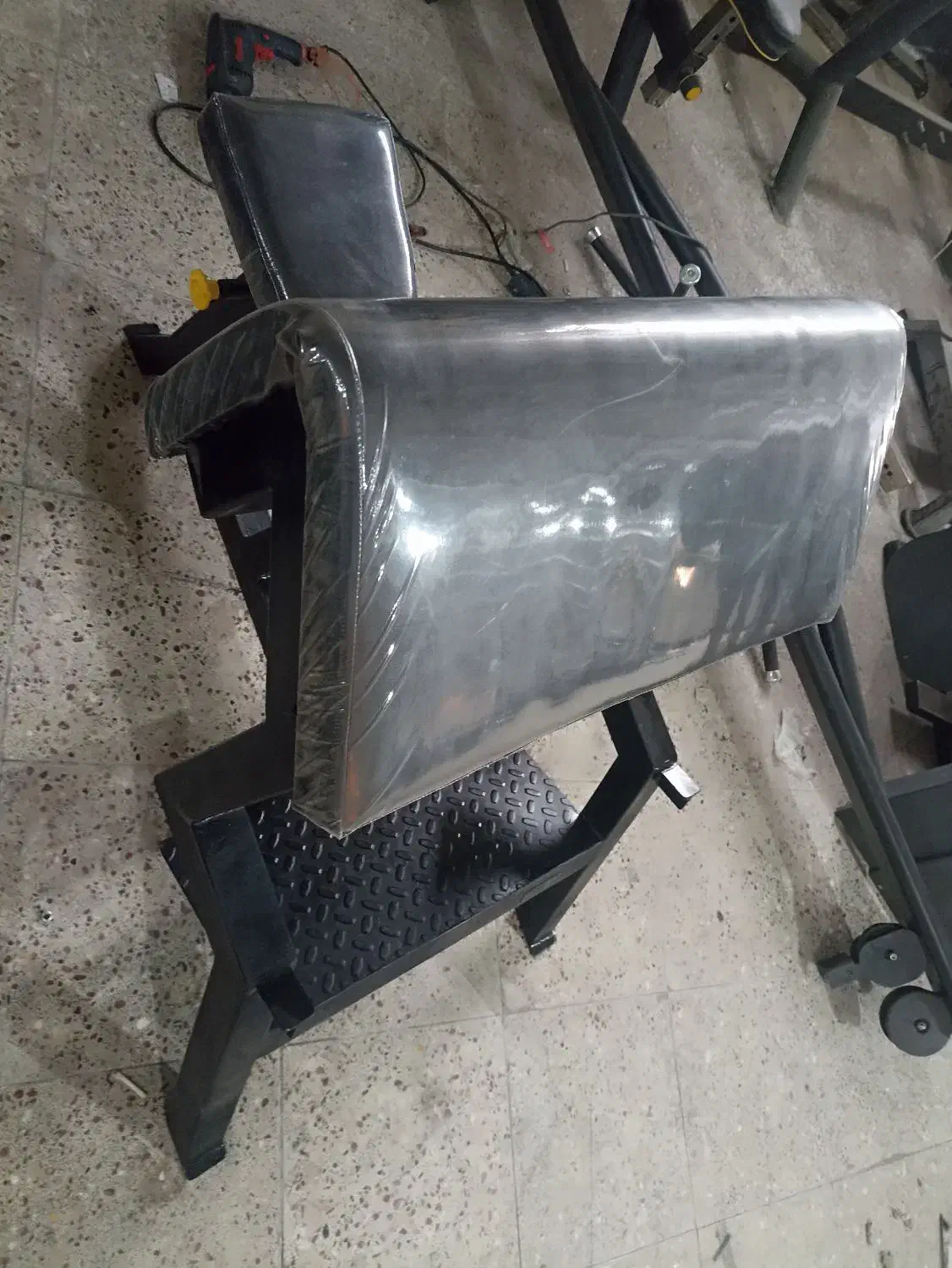 دو عدد میز باشگاه بدنسازی|تجهیزات ورزشی|احمدآبادمستوفی, |دیوار