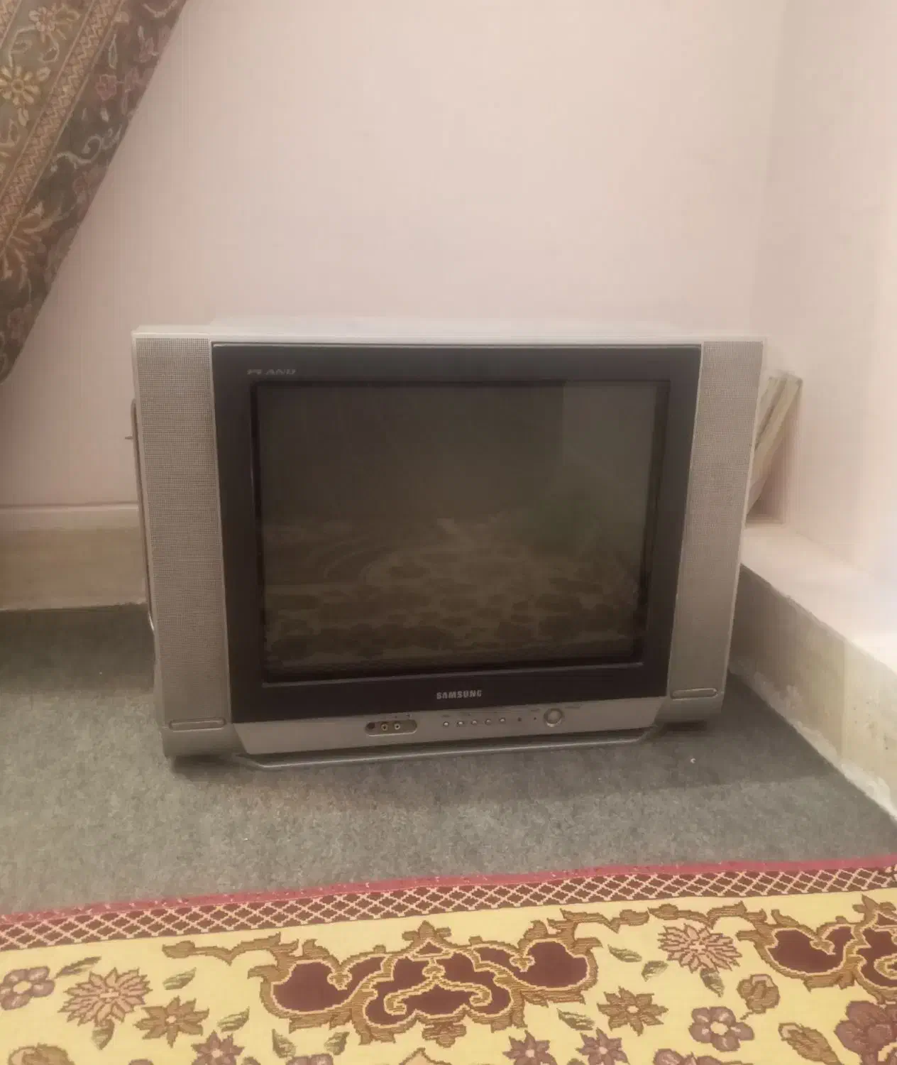 تلویزیون|تلویزیون و پروژکتور|لنجان, |دیوار