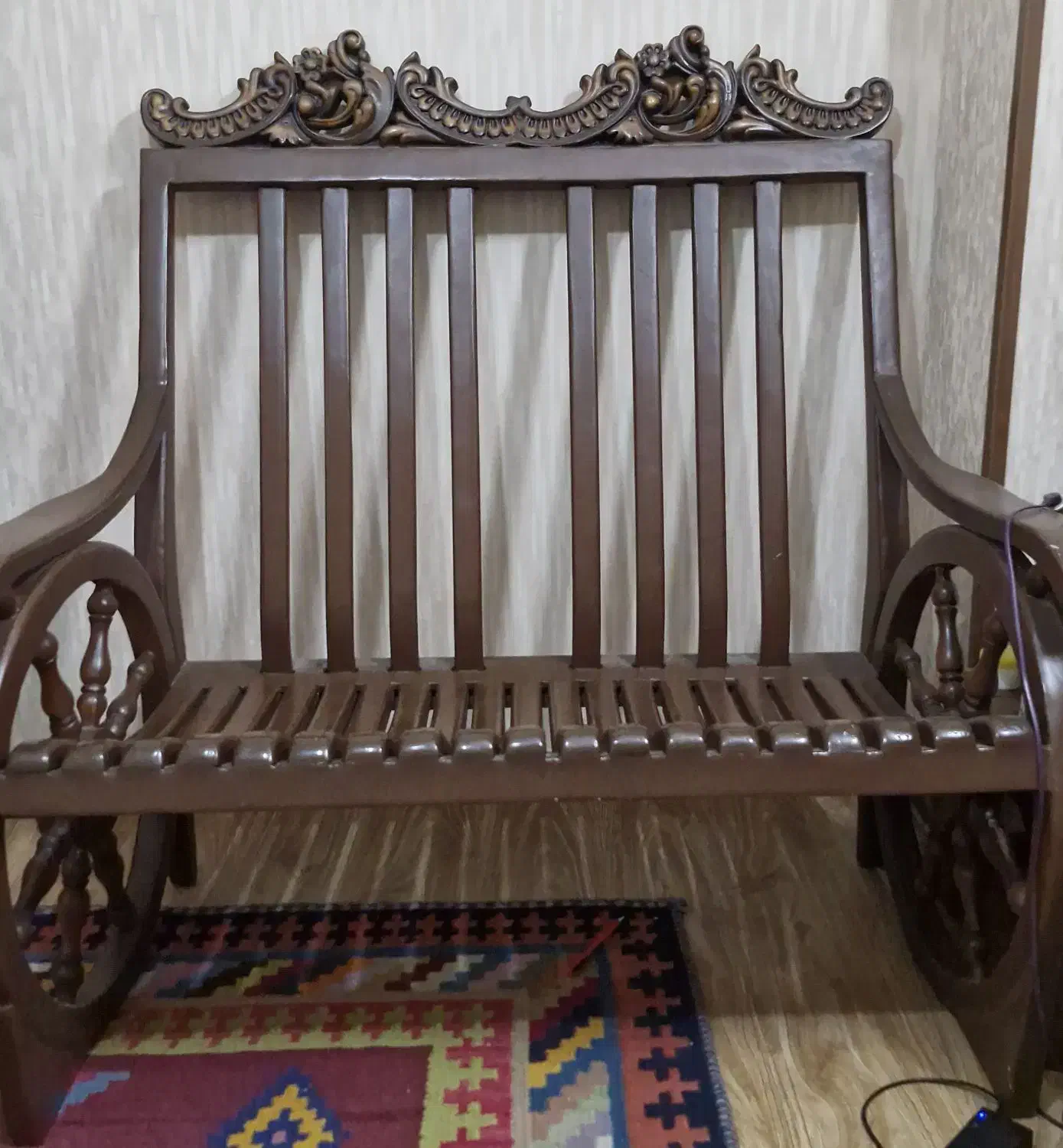 صندلی چوبی سفارشی ساخت|مبلمان خانگی و میز عسلی|اصفهان, خانه اصفهان|دیوار