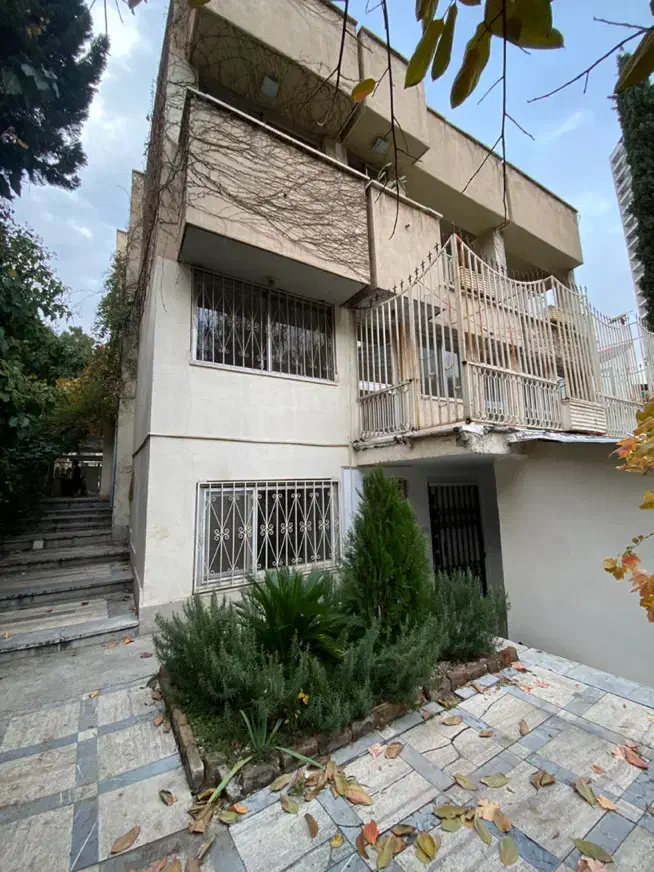 ۹۰۰ متر ویلا دربست/ شهرک غرب