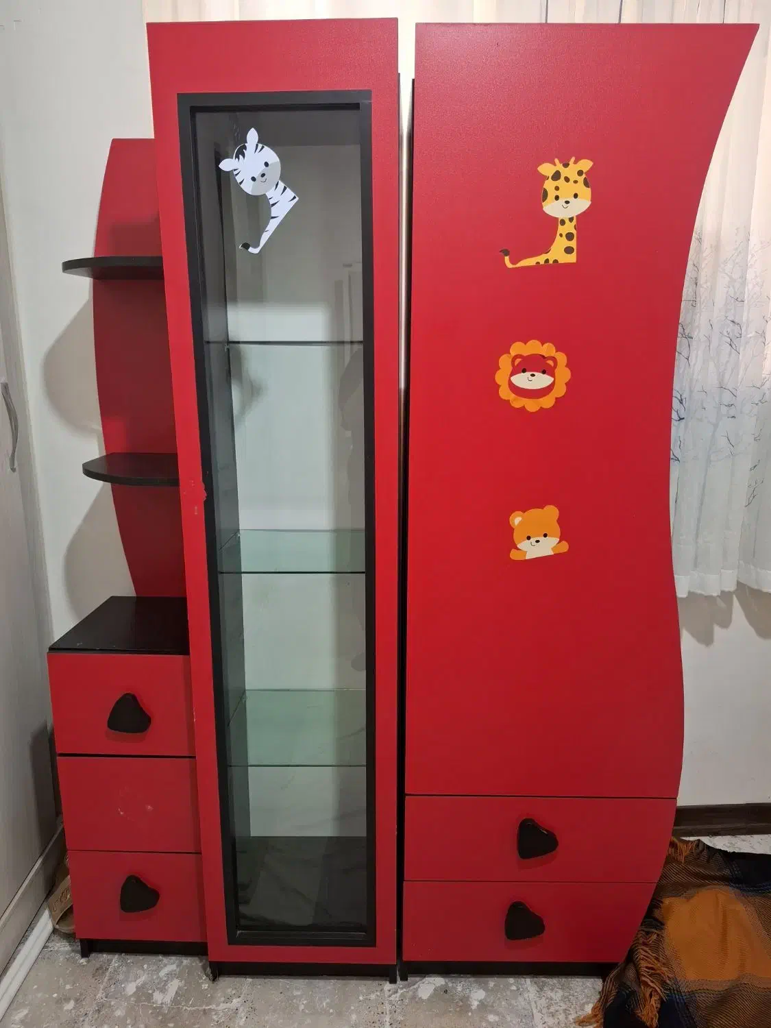 کمد کودک|جاکفشی، کمد، دراور|هشتگرد, شهرک راه آهن|دیوار